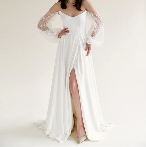 Truvelle Wedding Dress / Gown - Picture 1 of 5